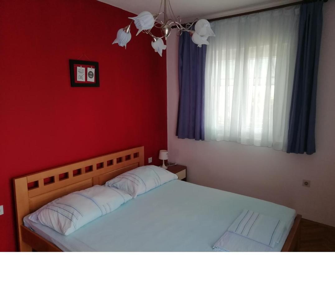 Apartmani Ante Трогир Екстериор снимка