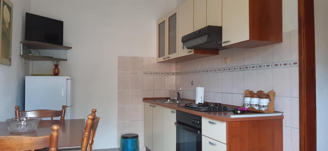 Apartmani Ante Трогир Екстериор снимка
