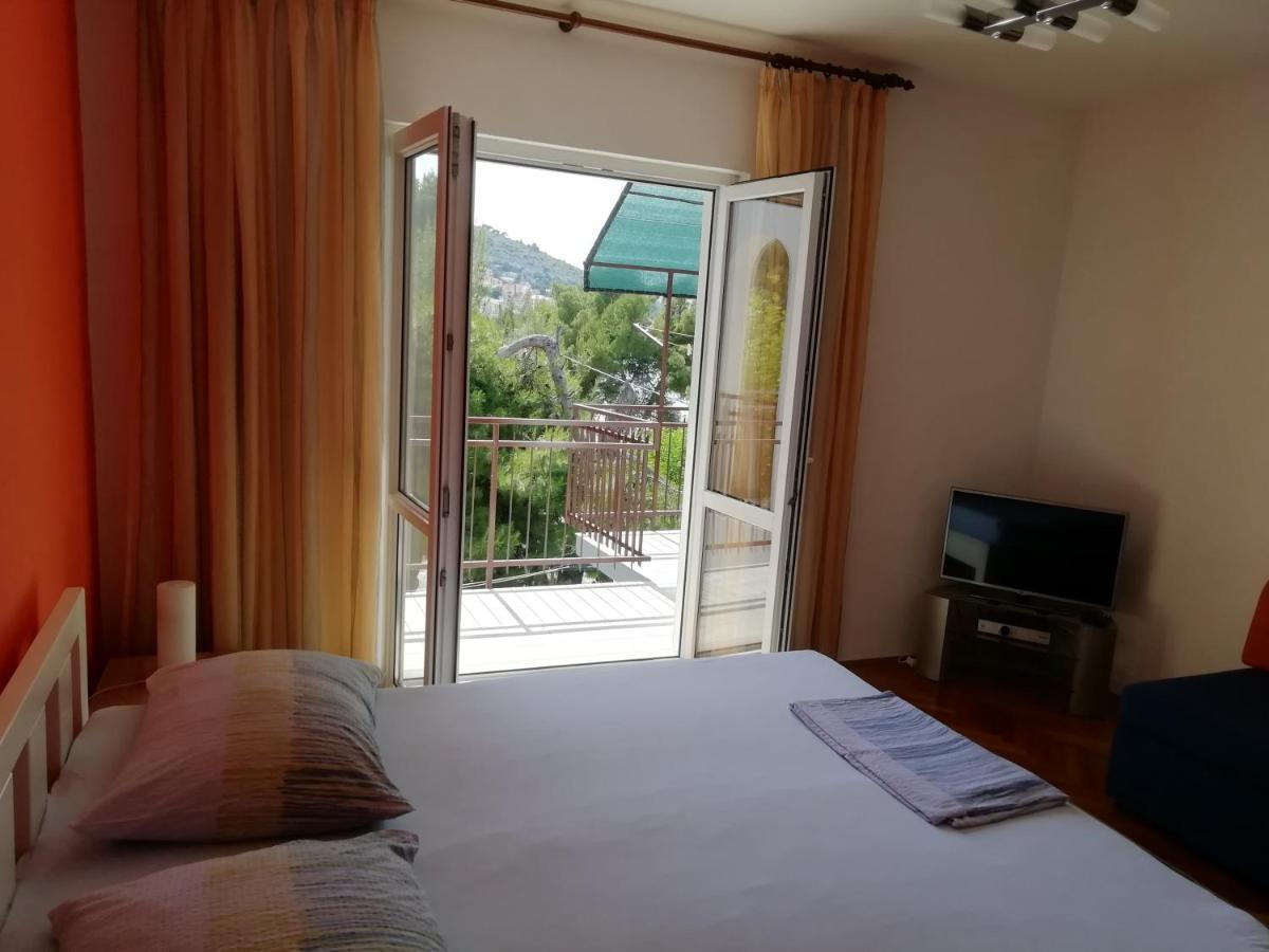Apartmani Ante Трогир Екстериор снимка