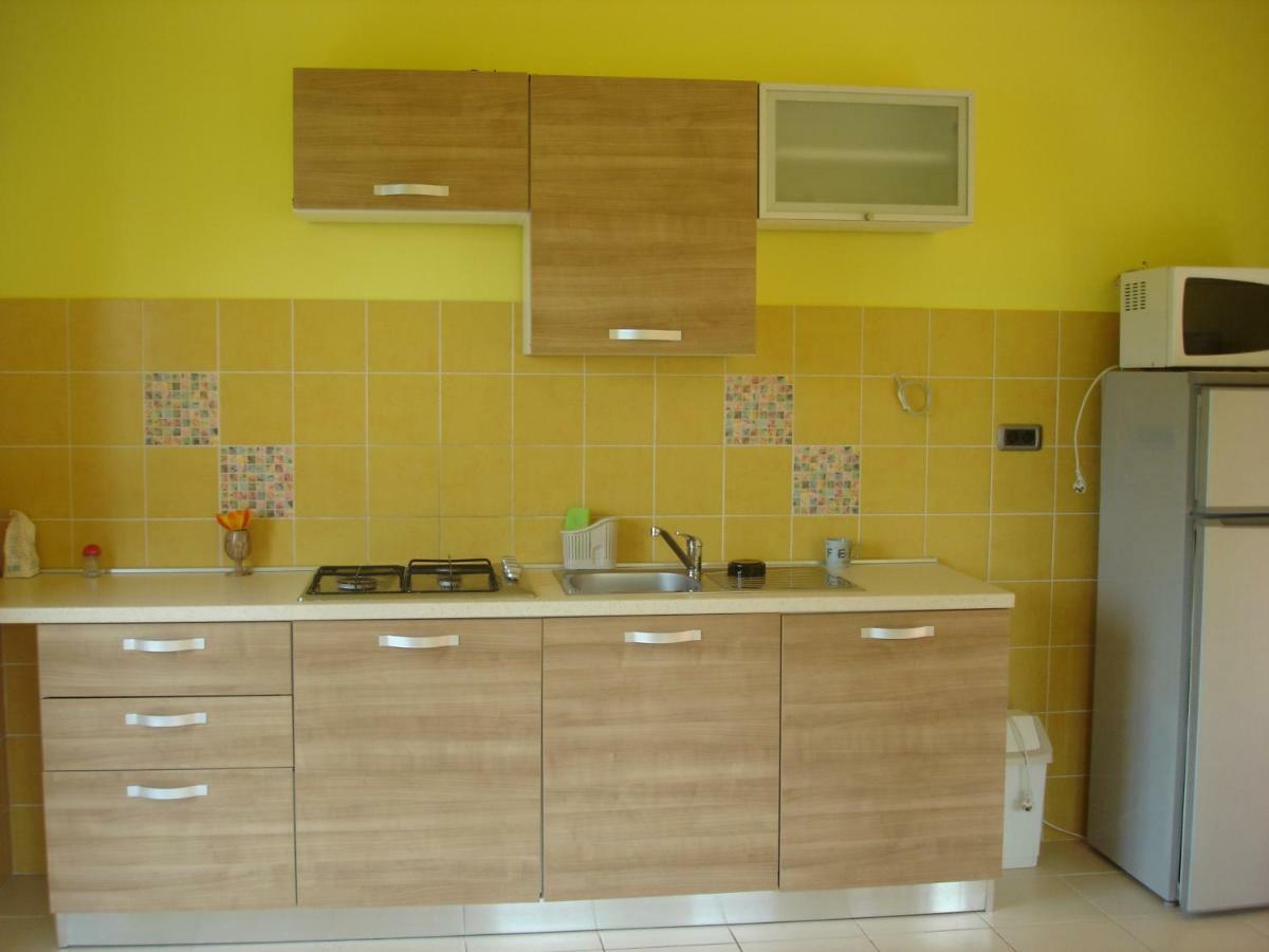 Apartmani Ante Трогир Екстериор снимка