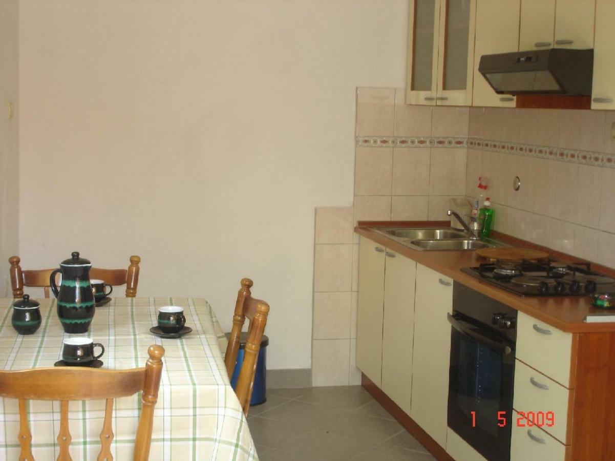Apartmani Ante Трогир Екстериор снимка